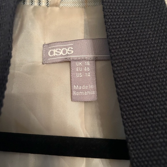 ASOS Dad Coat with matching hip sack bum bag - Picture 5 of 11